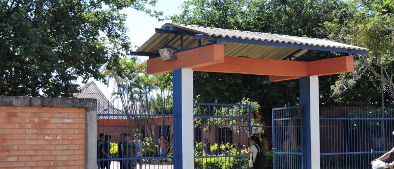 Escola Liberato com inscrições abertas para a EJA