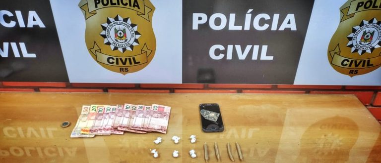 São José: Polícia detém mulher com maconha, cocaína, dinheiro e celular