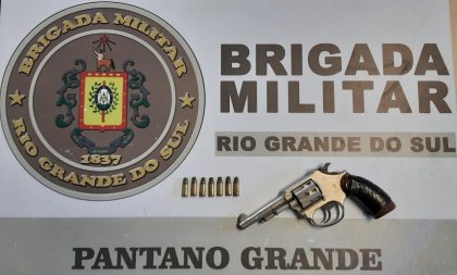 BM de Pantano Grande prende casal por porte ilegal de arma de fogo