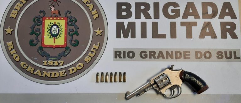 BM de Pantano Grande prende casal por porte ilegal de arma de fogo