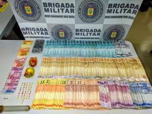 Tráfico no Tibiriçá: homem é preso por tráfico com R$ 10,1 mil