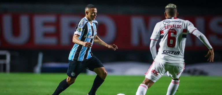 Afundando no Z-4: Grêmio perde de novo