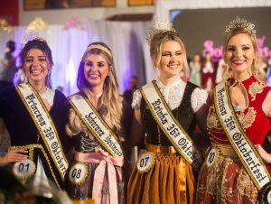 Luana, Amanda e Renata são as Soberanas da 36ª Oktober