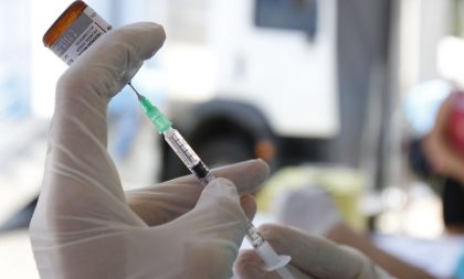 Vacinação tem reforço para 60 ou mais e servidores da saúde