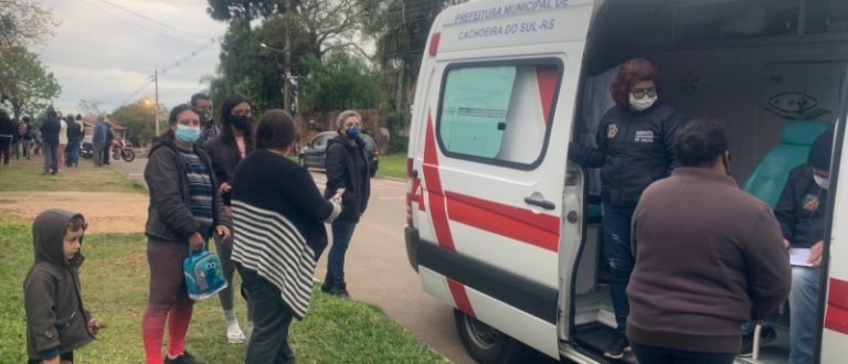 Chuva transfere roteiro da itinerante da vacina nos bairros