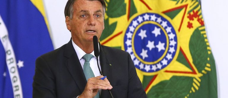 Bolsonaro testa negativo para Covid