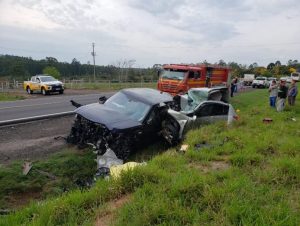 Range Rover de Restinga Sêca colide em acidente com duas mortes na RSC-287