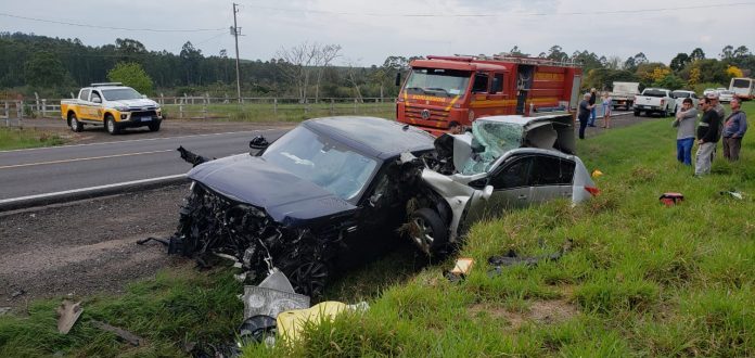 Range Rover de Restinga Sêca colide em acidente com duas mortes na RSC-287