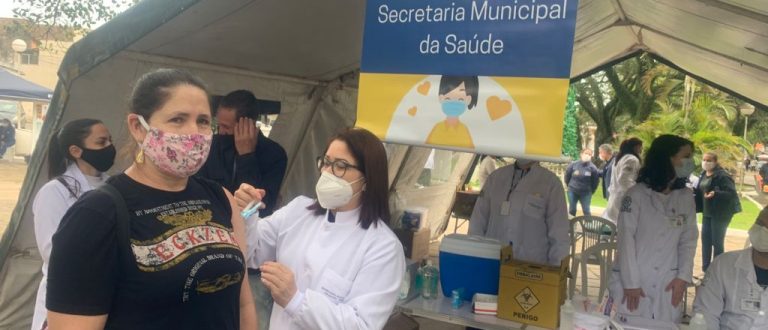 Feira da Saúde reuniu vacina, atendimento e prevenção na praça