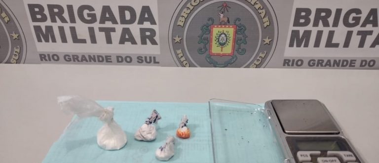 Santa Helena: BM prende jovem com buchas de cocaína