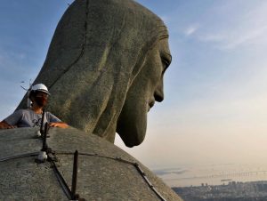 Cristo Redentor completa 90 anos