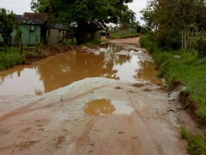 Estrada do Rincão dos Menezes está intransitável