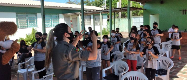 BM realiza formatura do PROERD na Cândida Fortes Brandão