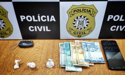 Polícia prende homem que usava Fiat/Strada para entregar drogas