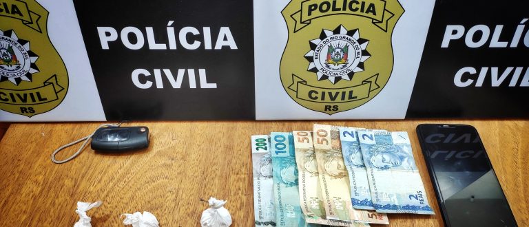 Polícia prende homem que usava Fiat/Strada para entregar drogas