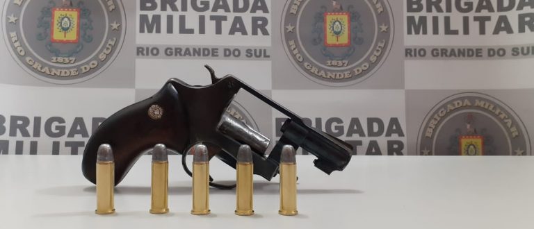 BM de Cachoeira do Sul apreende arma de fogo no Centro