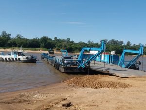 Jacuí baixa e pode inviabilizar travessia de balsa entre a Moron e Praia Nova