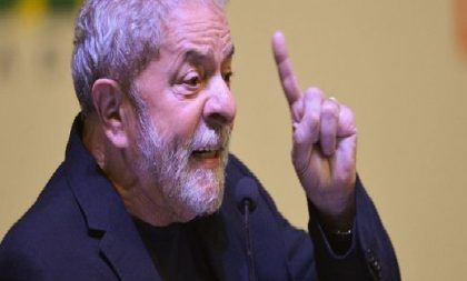 Lula lidera com estagnação