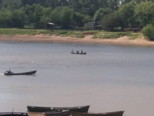 Barqueiros viram alternativa com a interrupção da Ponte do Fandango