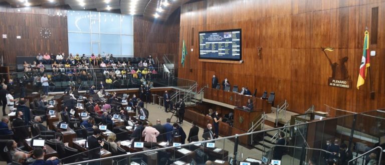 Como votou cada deputado para regionalização do saneamento?