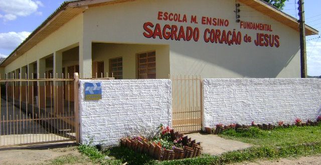 Escola Sagrado Coração de Jesus terá novo playground de brinquedos