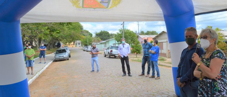 Inaugurada a pista de caminhada da Praça do Bairro De Franceschi