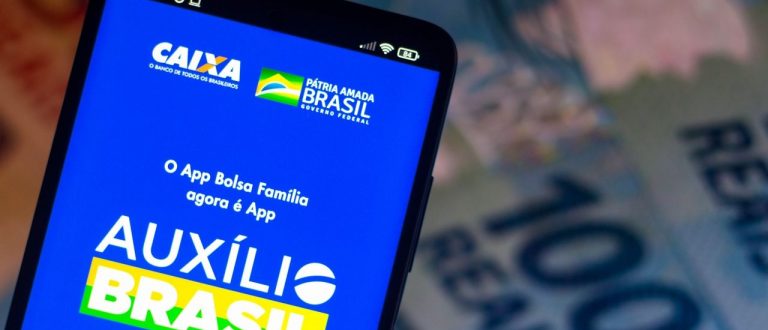 Auxílio Brasil passa para R$ 600