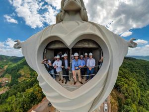 Pavimenta viabiliza acesso ao Cristo Protetor de Encantado