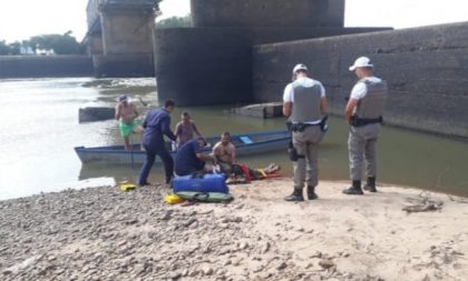 Eletricista salva mulher após queda na Ponte do Fandango