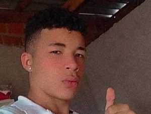 Adolescente do Bom Retiro está desaparecido