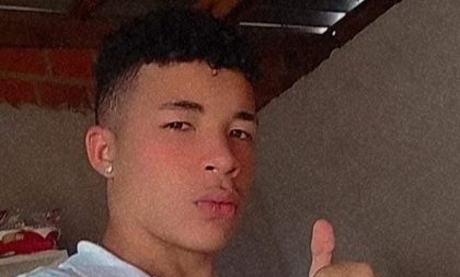 Adolescente desaparecido é encontrado morto perto da Praia Nova