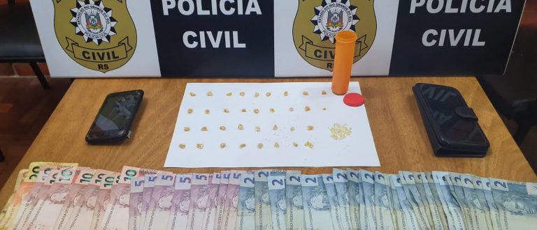 Polícia prende dois com 34 pedras de crack no Funcap