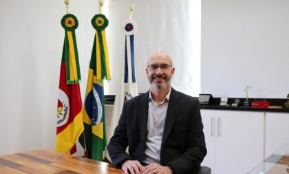 Reitor recém-empossado da UFSM testa positivo para Covid