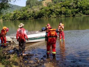 Agudo: bombeiros buscam desaparecido no Rio Jacuí