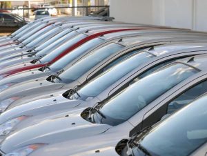 Distribuição de veículos espera alta de 4,6% nas vendas em 2022, diz Fenabrave