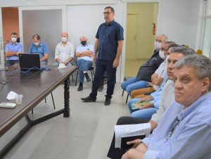 Fenarroz apresenta balanço e reelege Coronel Francisco