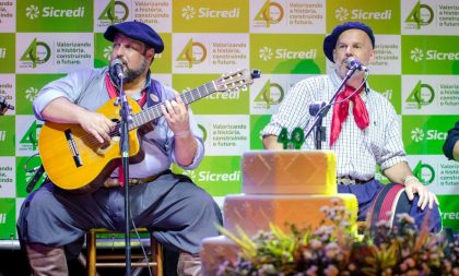 Live com César Oliveira e Rogério Melo marca comemoração dos 40 Anos da Sicredi Centro Leste RS