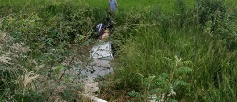 Batalhão Rodoviário de Novo Cabrais: acidente deixa carro submerso