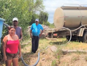 Força-tarefa entrega água potável para famílias de 19 localidades do interior