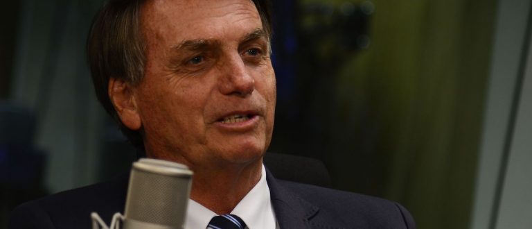 Bolsonaro sanciona cobrança única de ICMS sobre combustíveis