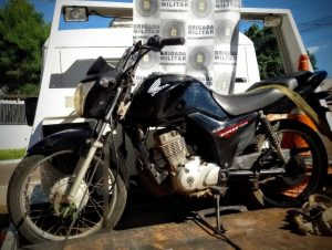 BM de Cachoeira do Sul apreende dois adolescentes e recupera moto furtada