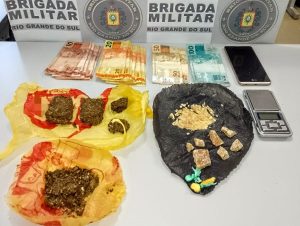 BM apreende maconha, crack e cocaína no Bairro Rio Branco