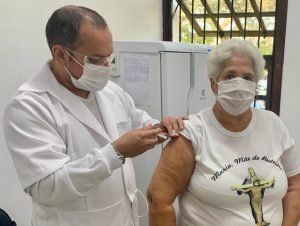 Saúde antecipa senha para vacinação contra gripe na segunda-feira