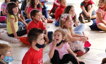 Páscoa encanta crianças nas escolas de Novo Cabrais