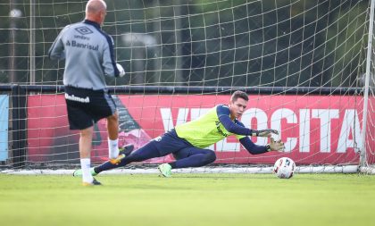 Grêmio realiza último treino antes de enfrentar o Operário