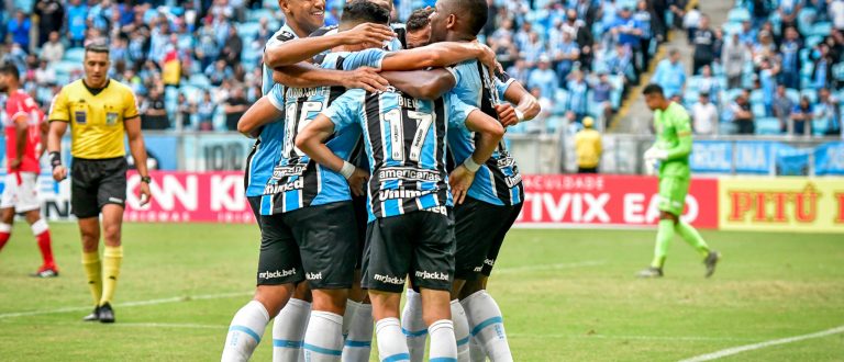 Segue o líder: Grêmio vence na Arena