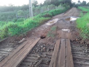 Moradores pedem conserto da Ponte da Pertile