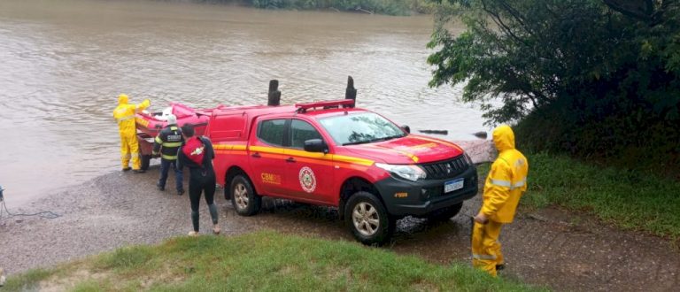 Bombeiros de Restinga Sêca localizam corpo