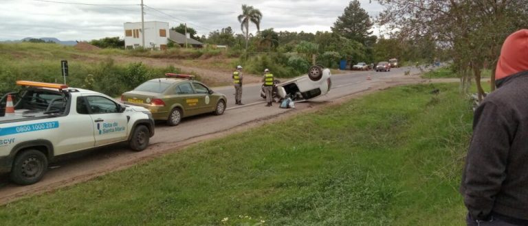 Condutora ferida: carro e caminhonete colidem em Paraíso do Sul