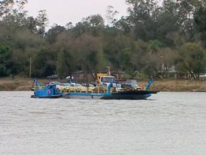 Durante obras na Ponte do Fandango: empresa recebe autorização para travessia